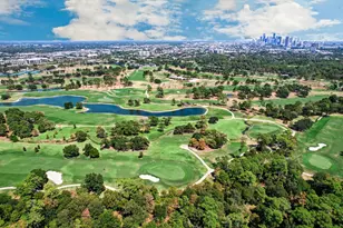 12610 Trail Hollow Dr, Houston, TX 77024 - Photo 32