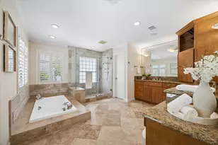 12610 Trail Hollow Dr, Houston, TX 77024 - Photo 18