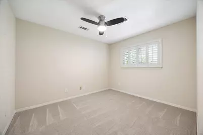 12610 Trail Hollow Drive, Houston, TX 77024 - Photo 22
