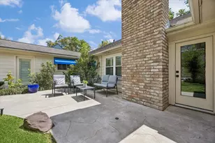 12610 Trail Hollow Dr, Houston, TX 77024 - Photo 26