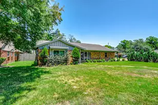 1202 Shadeland Dr, Houston, TX 77043 - Photo 1