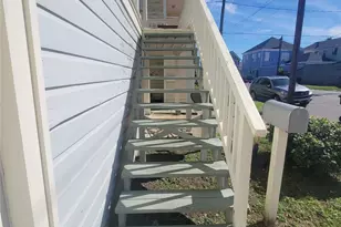 610 16th St, Galveston, TX 77550 - Photo 2