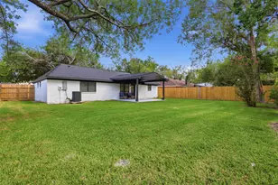 2506 Elm Hollow St, Pearland, TX 77581 - Photo 22