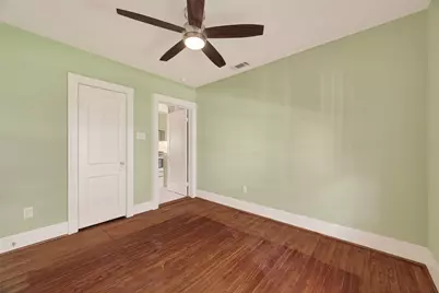 645 E 14th Street, Houston, TX 77008 - Photo 26