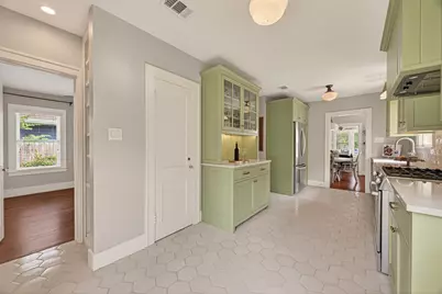 645 E 14th Street, Houston, TX 77008 - Photo 10