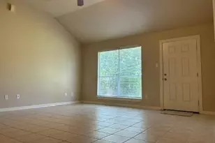 910 Old Angleton Rd, Clute, TX 77531 - Photo 18