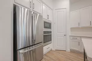 235 Sky Top Dr, Montgomery, TX 77316 - Photo 12