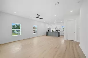 4749 Wilmington St, Houston, TX 77033 - Photo 4