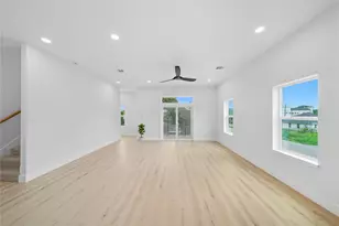 4749 Wilmington St, Houston, TX 77033 - Photo 10