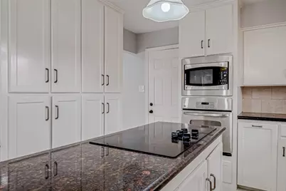4506 Mimosa Drive, Bellaire, TX 77401 - Photo 22