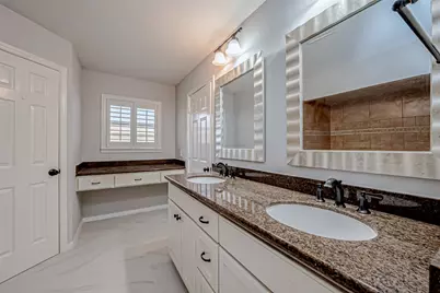 4506 Mimosa Drive, Bellaire, TX 77401 - Photo 40