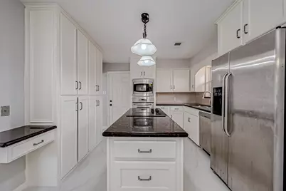 4506 Mimosa Drive, Bellaire, TX 77401 - Photo 20
