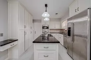 4506 Mimosa Dr, Bellaire, TX 77401 - Photo 20