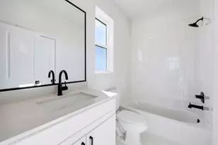 2814 Mills St, Houston, TX 77026 - Photo 22