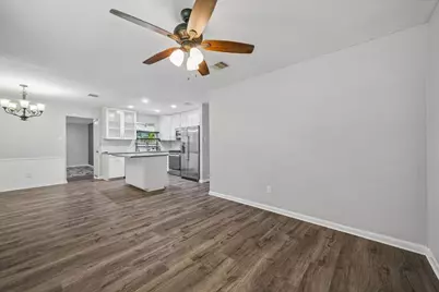 1526 Diplomat Way, Houston, TX 77088 - Photo 4