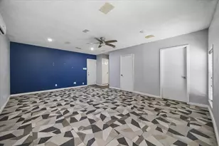 1526 Diplomat Way, Houston, TX 77088 - Photo 6