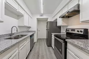 6606 De Moss Dr, Houston, TX 77074 - Photo 2