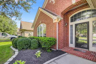 501 Reddingwood Lane, La Marque, TX 77568 - Photo 2