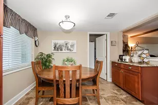 9112 Pilgrim Cir, Rosharon, TX 77583 - Photo 8