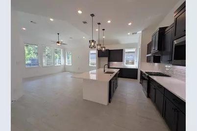 18075 Brennie Bird Lane, Conroe, TX 77302 - Photo 4