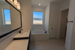 18075 Brennie Bird Ln, Conroe, TX 77302 - Photo 10