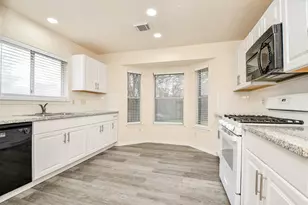 10919 Rustling Winds Dr, Houston, TX 77064 - Photo 6