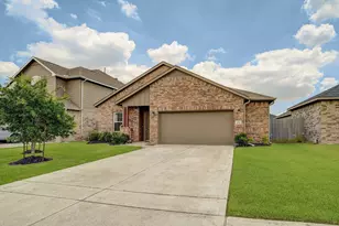 4714 Painted Bunting Ln, Baytown, TX 77521 - Photo 1
