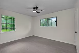 7329 Gleason Rd, Houston, TX 77016 - Photo 14
