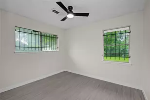 7329 Gleason Rd, Houston, TX 77016 - Photo 12