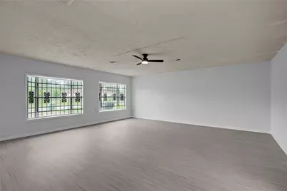 7329 Gleason Road, Houston, TX 77016 - Photo 6