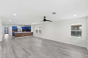 10433 Russell Pines Dr, Rosharon, TX 77583 - Photo 10