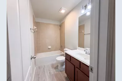 7118 Sunrise Drive, Hitchcock, TX 77563 - Photo 10