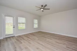 7230 Toluca Dr, Rosharon, TX 77583 - Photo 6