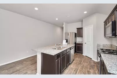 9826 Laurel Lake Drive, Conroe, TX 77384 - Photo 10