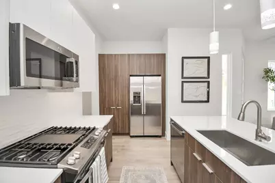 13108 Moncloa Drive, Houston, TX 77047 - Photo 6