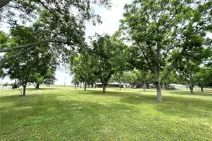 1518 Co Rd 307, El Campo, TX 77437 - Photo 36