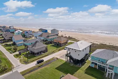 775 Townsend Drive, Crystal Beach, TX 77650 - Photo 8