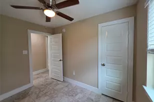 2306 19th Ave N, Texas City, TX 77590 - Photo 14