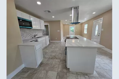2306 19th Avenue N, Texas City, TX 77590 - Photo 10