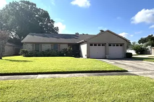 10219 Crescent Moon Dr, Houston, TX 77064 - Photo 2
