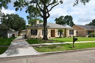 12350 Attlee Dr, Houston, TX 77077 - Photo 2