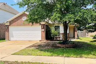 11410 Dahlia Dale Dr, Tomball, TX 77375 - Photo 2