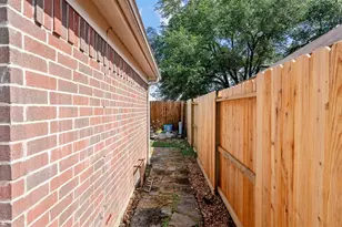 11410 Dahlia Dale Dr, Tomball, TX 77375 - Photo 24