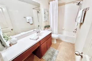 12801 Winter Springs Dr, Pearland, TX 77584 - Photo 18