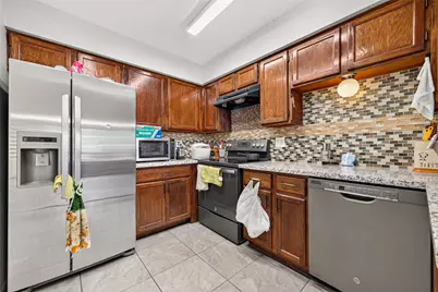 10555 Turtlewood Court #2105, Houston, TX 77072 - Photo 16