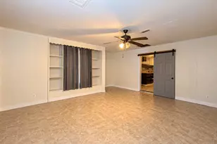 427 Doverfield Dr, Houston, TX 77037 - Photo 4