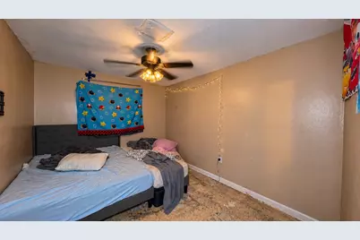 427 Doverfield Drive, Houston, TX 77037 - Photo 8