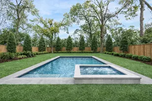 726 E Creekside Dr, Houston, TX 77024 - Photo 4