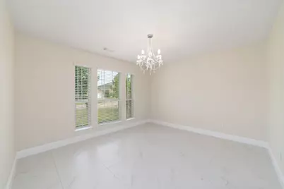 18119 Emerybrook Court, Richmond, TX 77407 - Photo 4