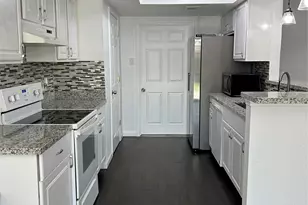 11127 Sageview Dr, Houston, TX 77089 - Photo 8